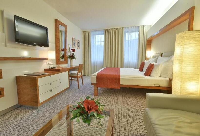 Номер Superior, St. Joseph Royal Regent