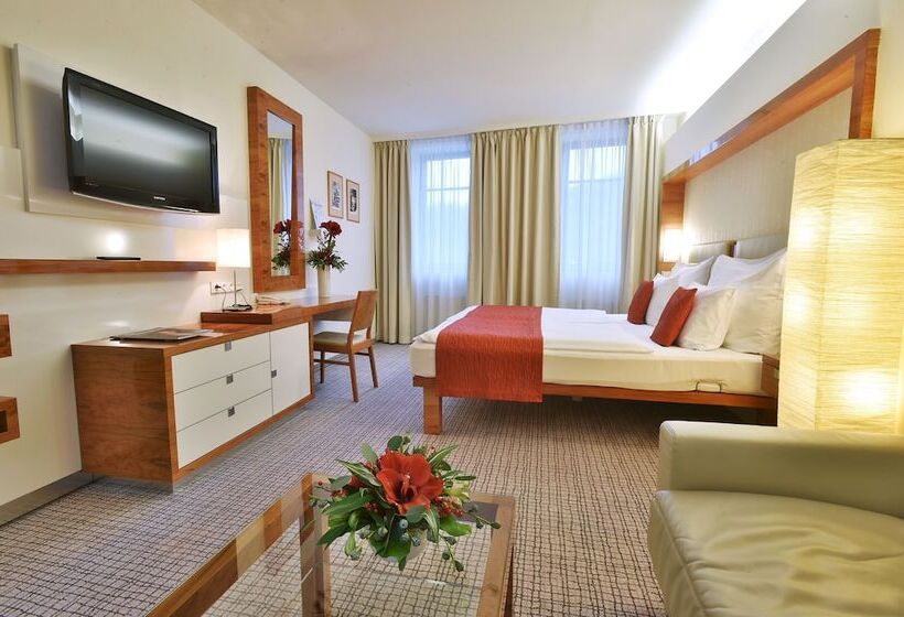 Номер Superior, St. Joseph Royal Regent