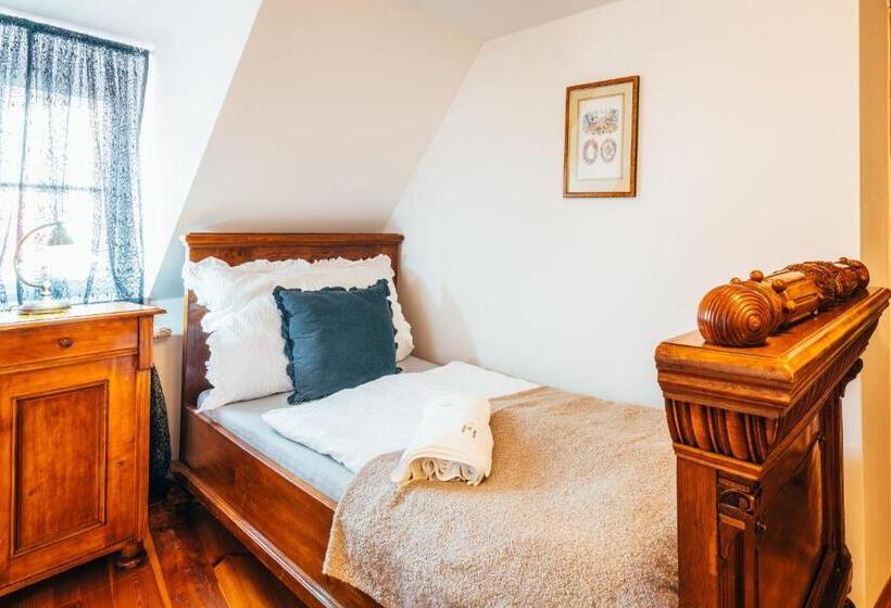 اتاق استاندارد, Sv. Hubertus