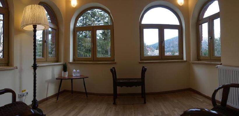 Люкс, Vila Arizto