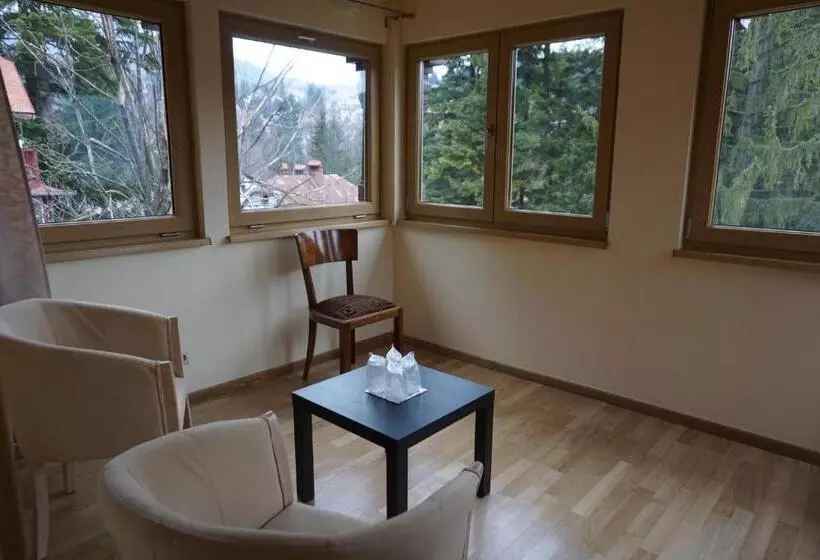 سوئیت 2 خوابه, Vila Arizto