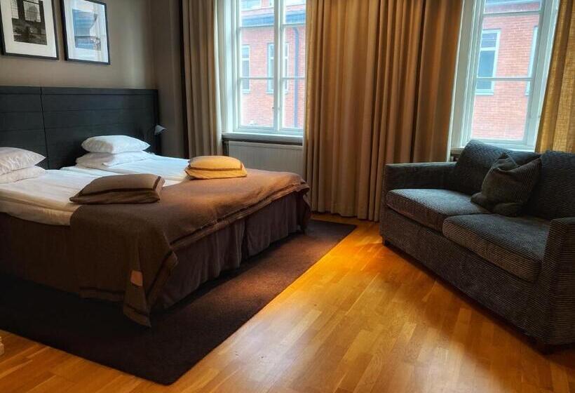 スーペリアファミリールーム, Villan