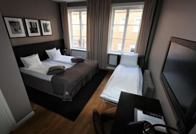 スタンダードトリプルルーム, Villan