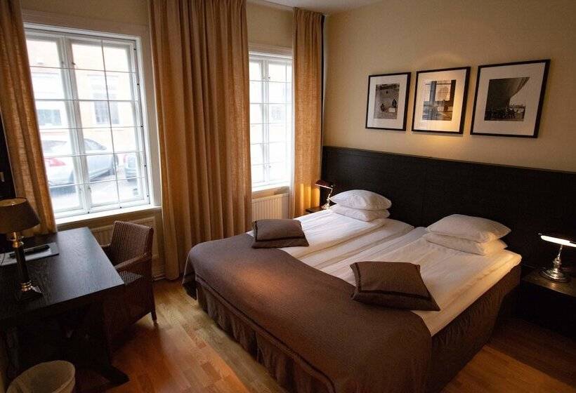 スタンダードルーム, Villan