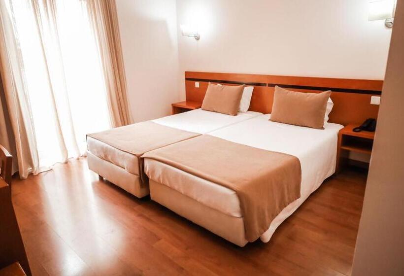 スタンダードルーム, Vitoria