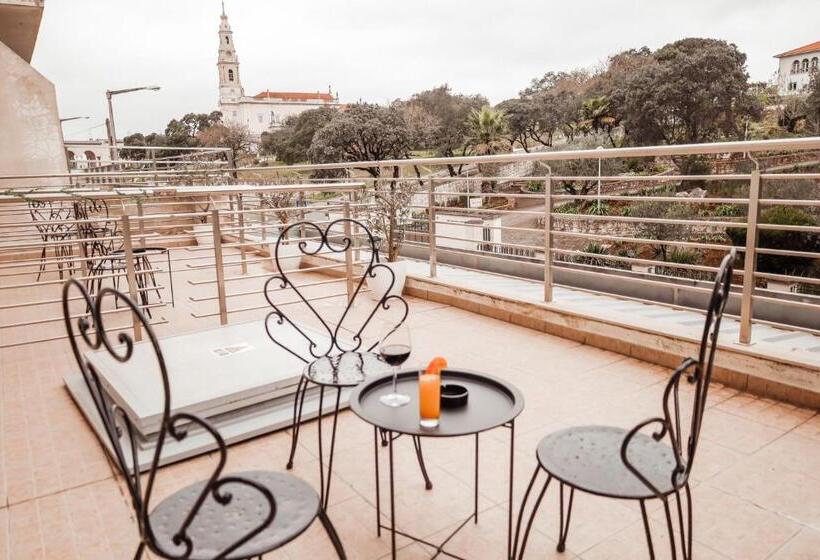 バルコニー付きスタンダードトリプルルーム, Vitoria