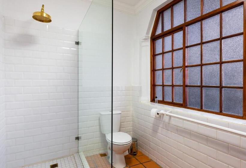 1 Bedroom Deluxe Apartment