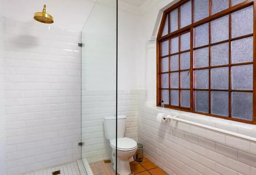 1 Bedroom Deluxe Apartment