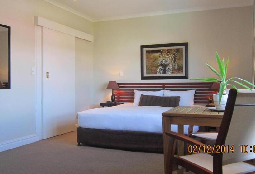 اتاق استاندارد, La Roche Guest House