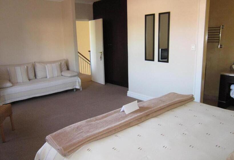 اتاق استاندارد, La Roche Guest House