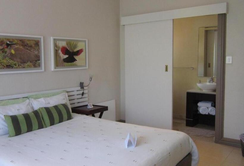 اتاق استاندارد, La Roche Guest House