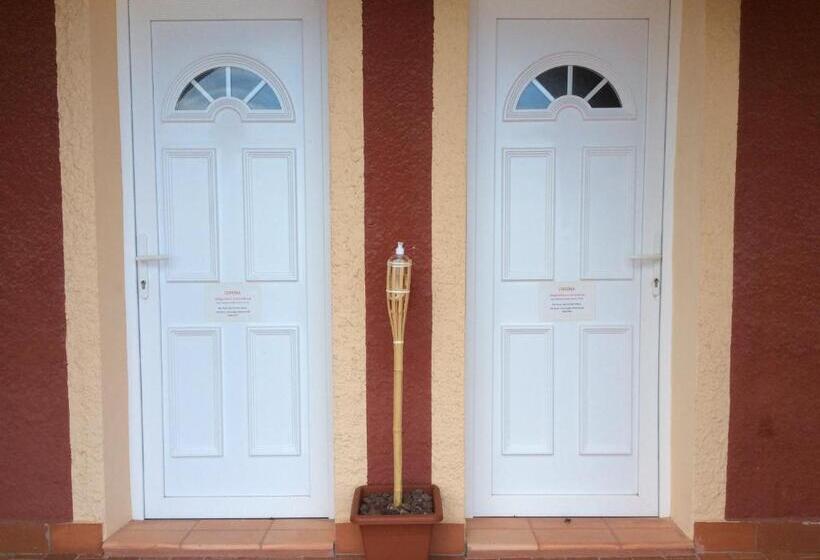 Номер Deluxe, Pinkflamingo