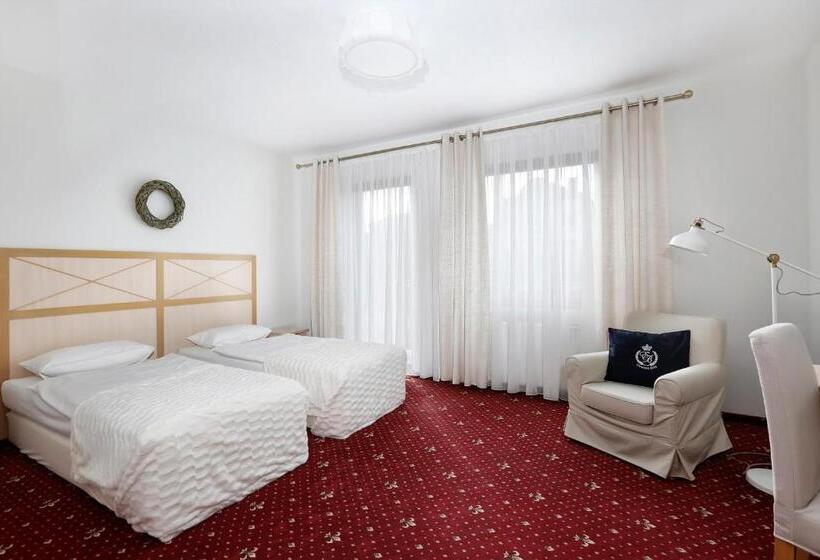 غرفة قياسية ثلاثية, Villa Gdynia