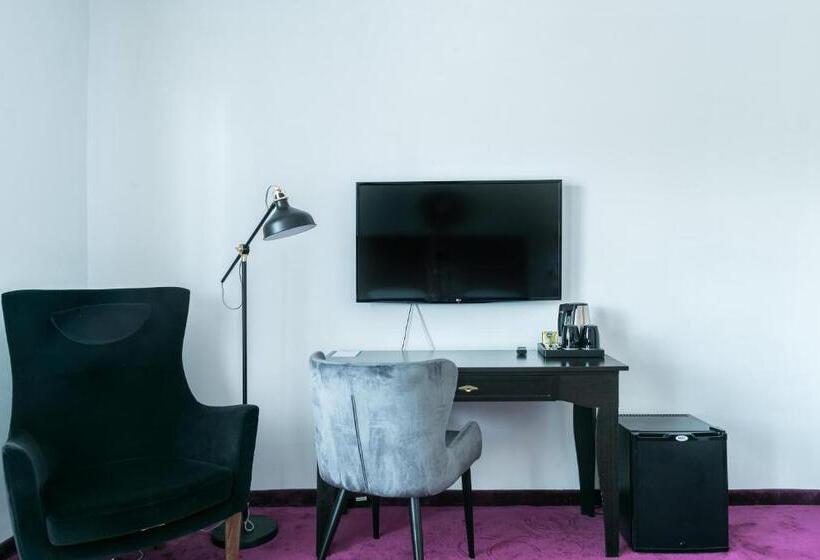 غرفة قياسية ثلاثية, Villa Gdynia