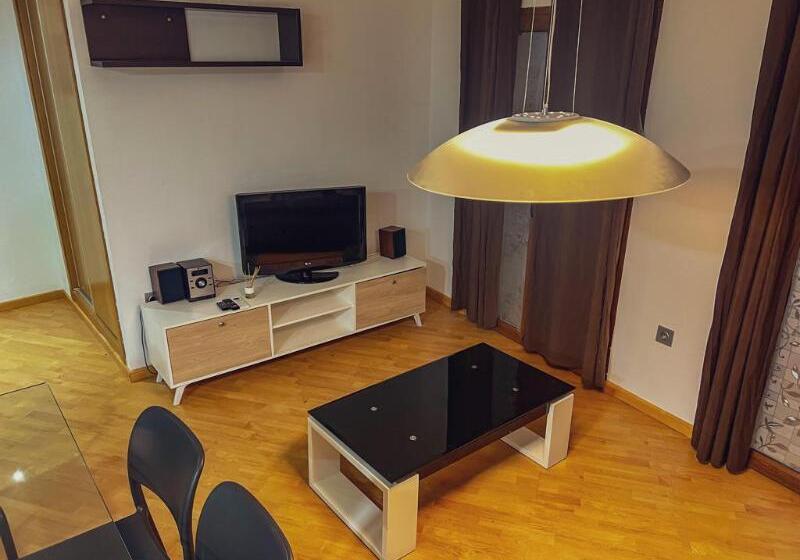 آپارتمان 2 خوابه, Wave Apartments