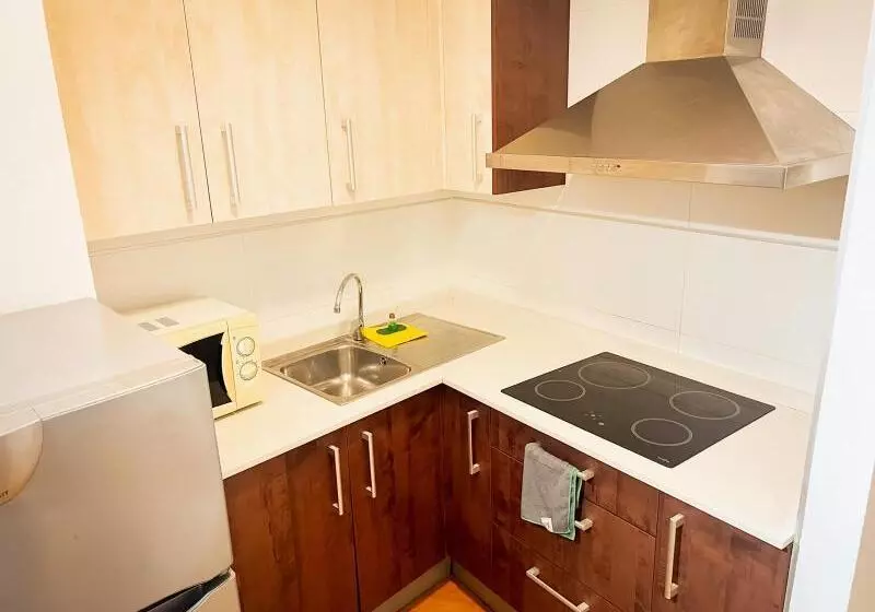 استودیوی استاندارد, Wave Apartments