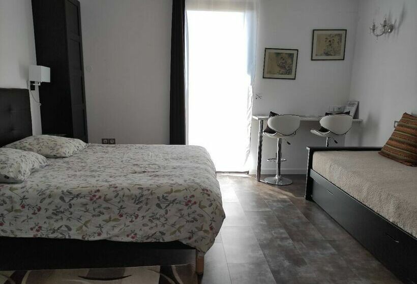 Семейный Номер, Maison D Hôtes Cœur D Hérault