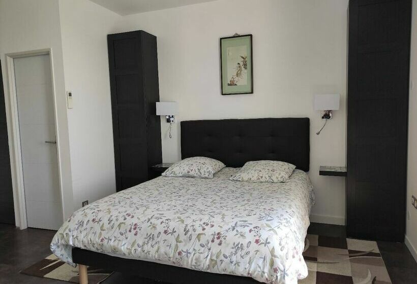 غرفة عائلية, Maison D Hôtes Cœur D Hérault