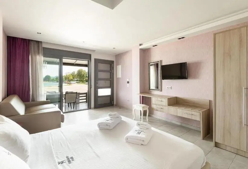 Suite Vista Ciutat, Tridente Mare