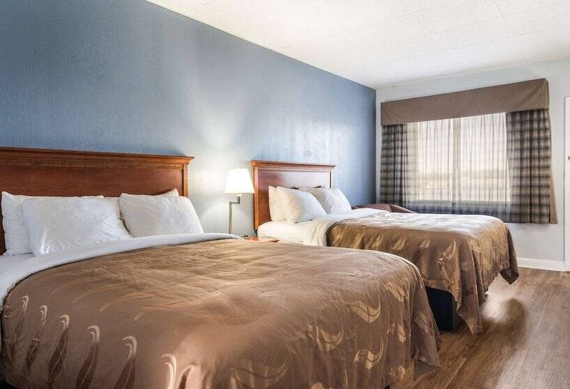 스탠다드 룸 더블 침대 2개, Quality Inn  On The Lake Clarksvilleboydton