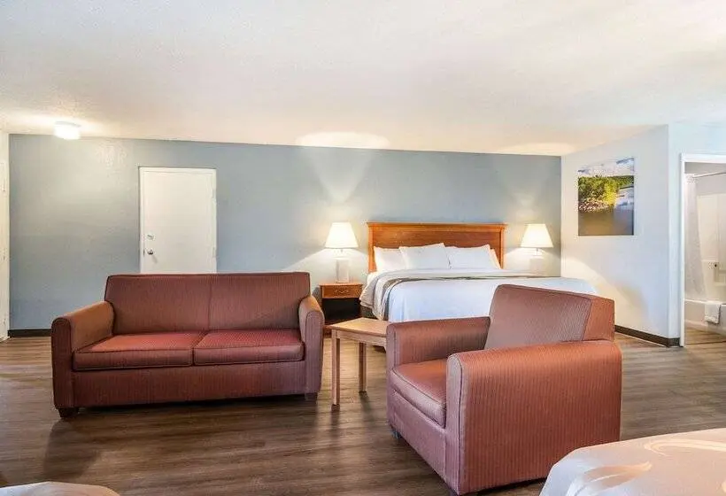 スイート, Quality Inn  On The Lake Clarksvilleboydton