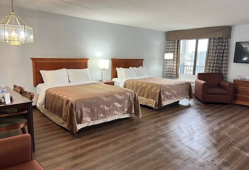 스위트, Quality Inn  On The Lake Clarksvilleboydton