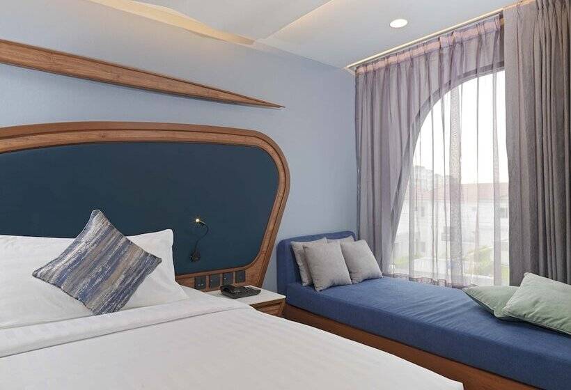 غرفة ديلوكس سرير كينج, The Oceanic Sportel Phuket   Sha Extra Plus