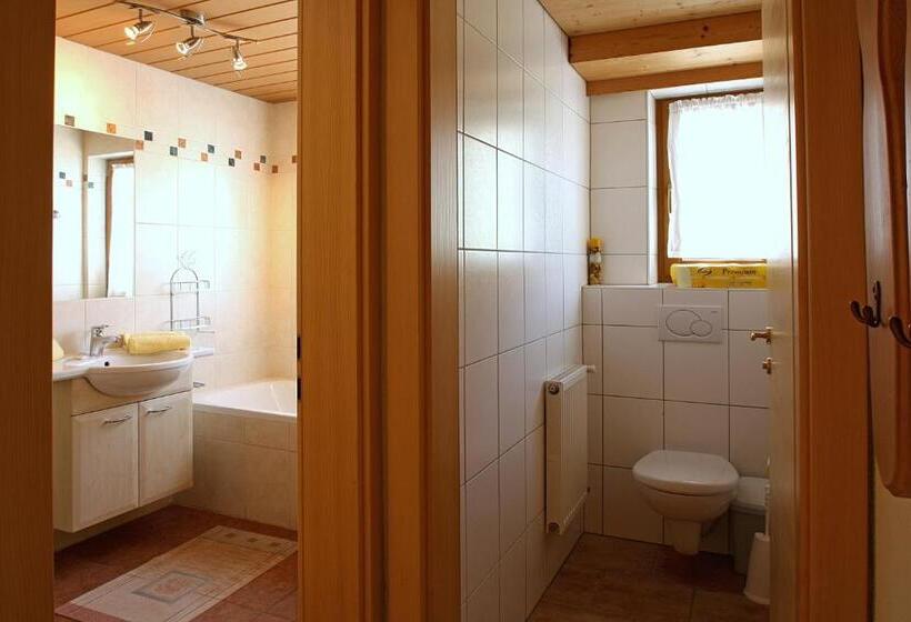 شقة غرفتين, Bauernhof Ferienwohnungen Sennhof