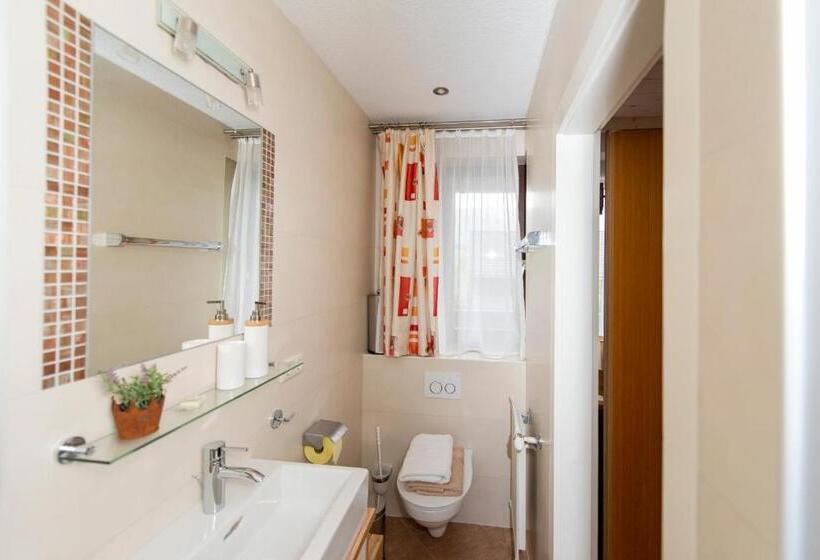 شقة غرفتين نوم مزودة بشُرفة, Ferienhof Kandler