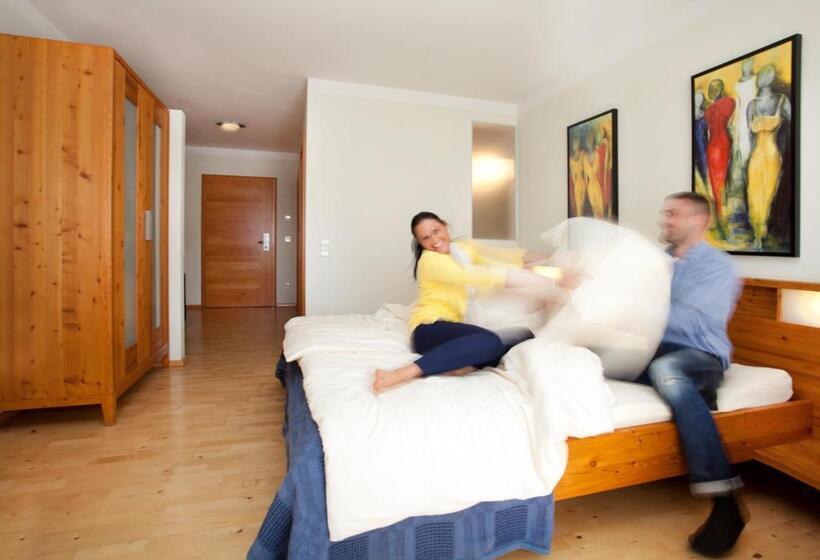 디럭스 룸, Binggl