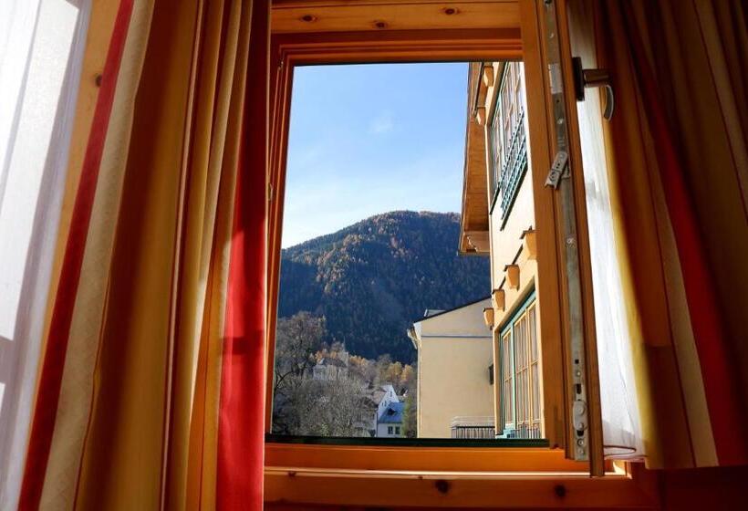 디럭스 주니어 스위트, Binggl