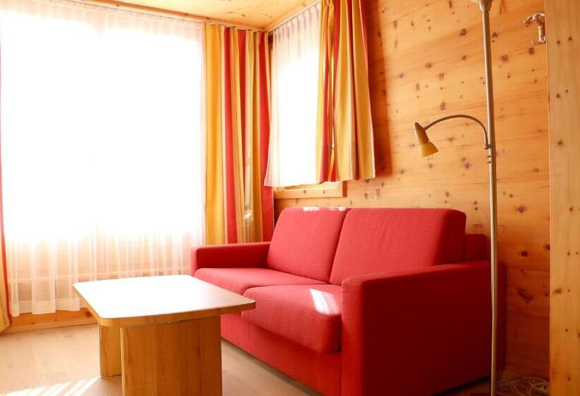 디럭스 주니어 스위트, Binggl