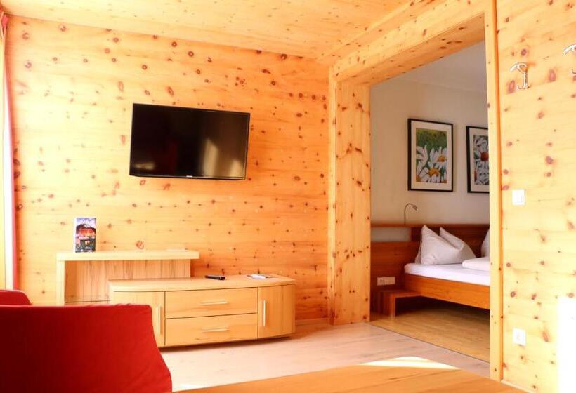 디럭스 주니어 스위트, Binggl