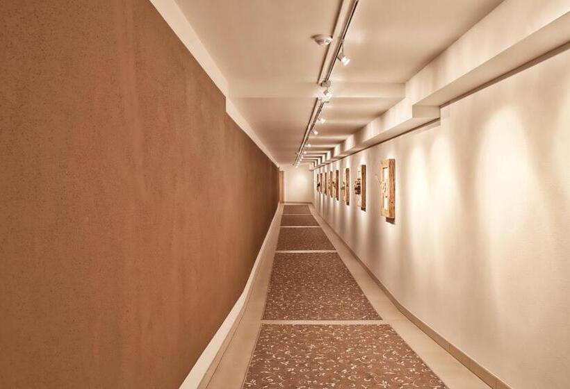 غرفة سوبيريور, Heigenhauser Superior