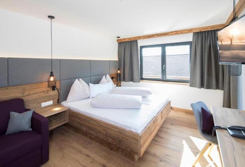 غرفة سوبيريور, Heigenhauser Superior