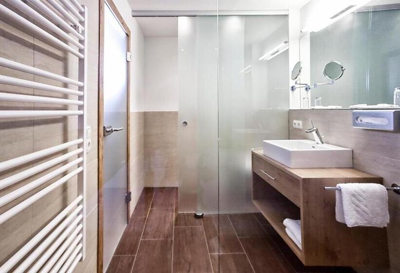 غرفة ديلوكس مزودة بشرفة, Heigenhauser Superior