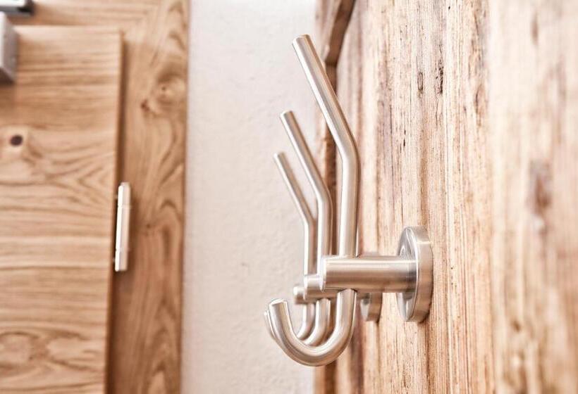 جناح عائلي, Heigenhauser Superior