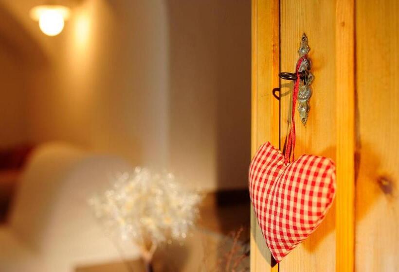 غرفة عائلية, Hoarachhof