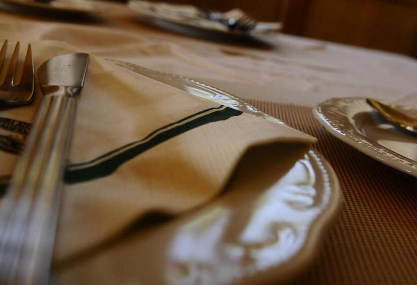 غرفة عائلية, Hoarachhof