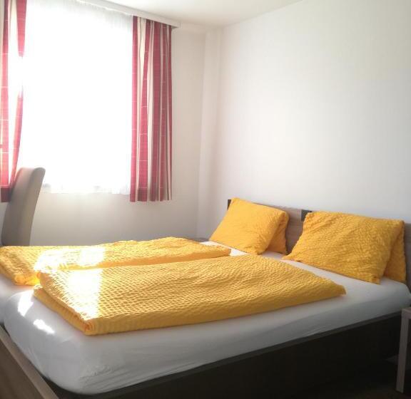 غرفة قياسية ثلاثية, Landgasthof Zum Betenmacher