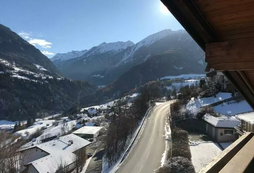バルコニー付きスタンダードルーム, Pension Weiratherhof