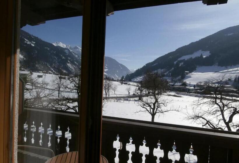 اتاق استاندارد, Moarbauer