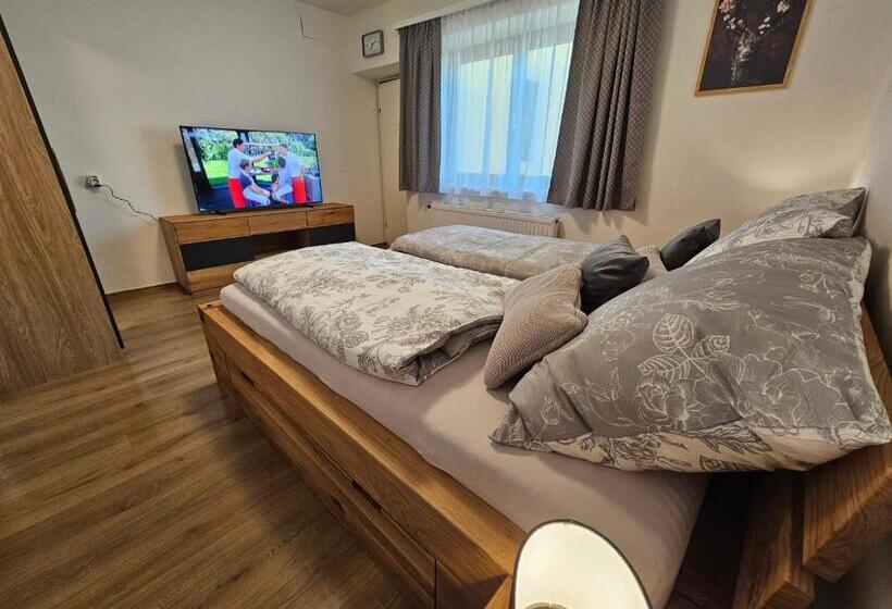 شقة غرفة واحدة, Gasthof Engelhof