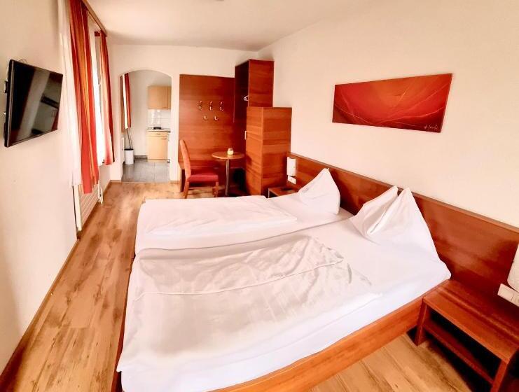 דירת חדר, Schillerhof Hotel Garni