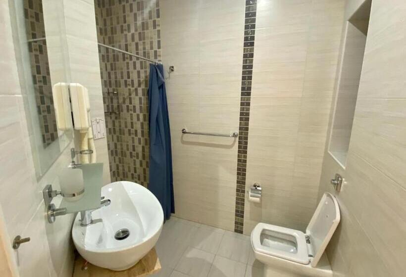 스탠다드 자쿠지 룸, Flamingo Hotel Malta