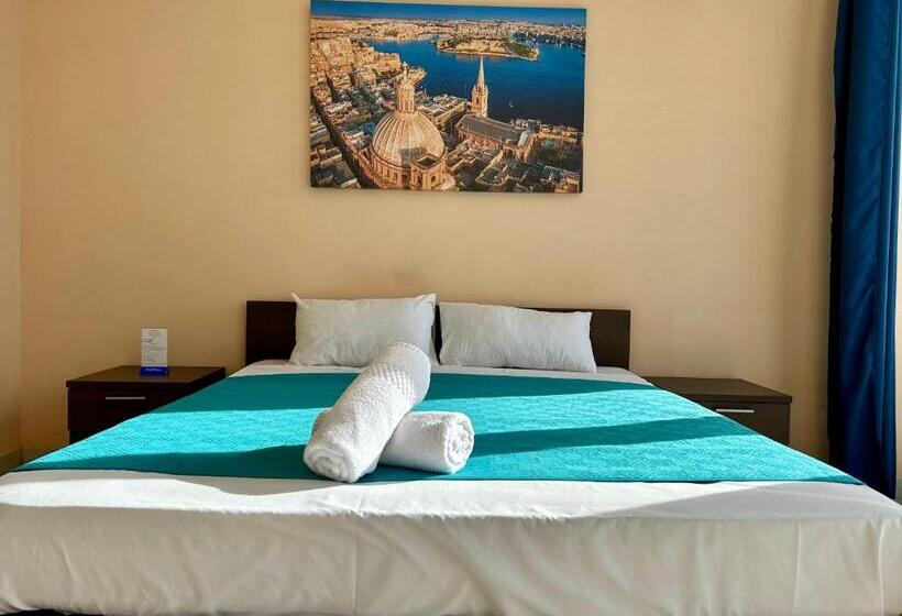 4인용 스탠다드 룸, Flamingo Hotel Malta