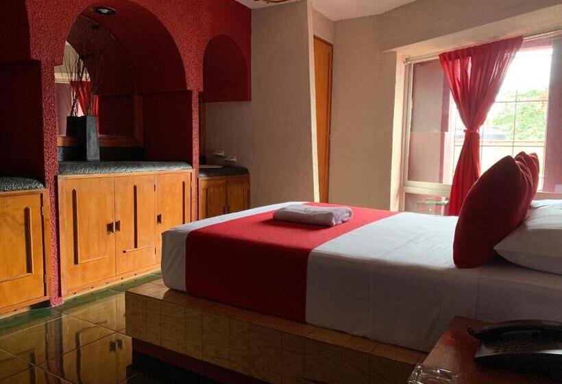 סוויטת ג'וניור, Alameda