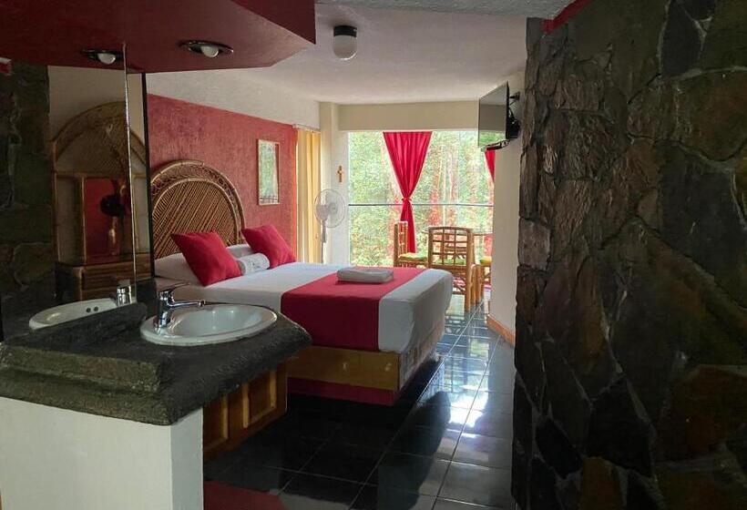 סוויטת ג'וניור, Alameda