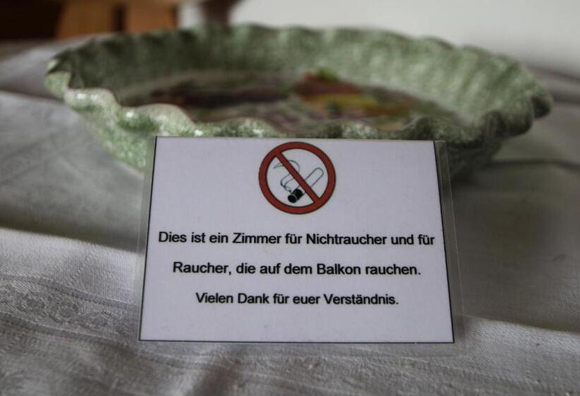 발코니가 있는 4인용 스탠다드 룸, Pension Christoph