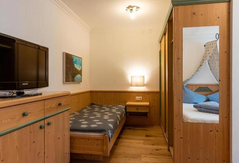 带1个卧室的带阳台的公寓, Flora Das Kleine Garten